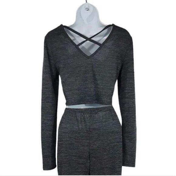 Almost Famous 2 PC Jersey Knit Crop Top and Ruched Flare Pants Size Small - Picture 5 of 9